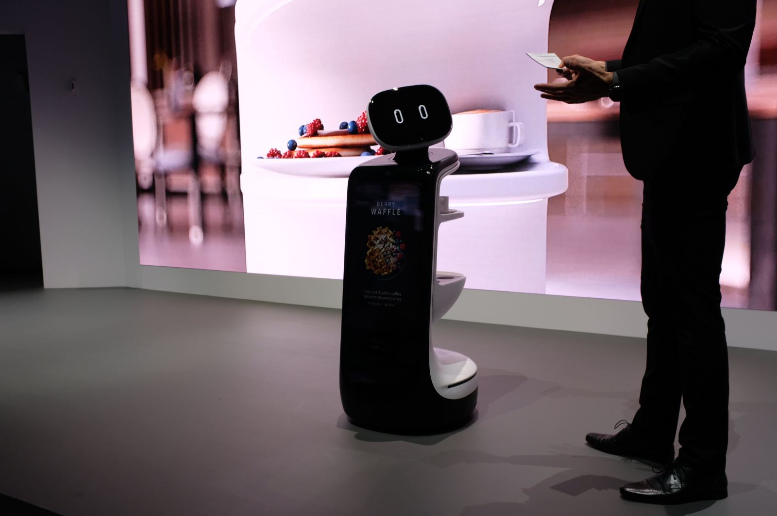 CES 2019:三星智能机器人来了!