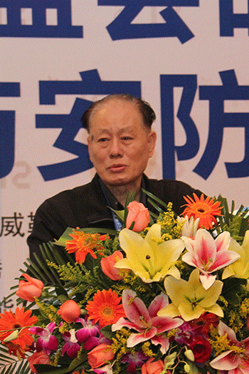 陈龙